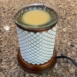 Scentsy warmer
